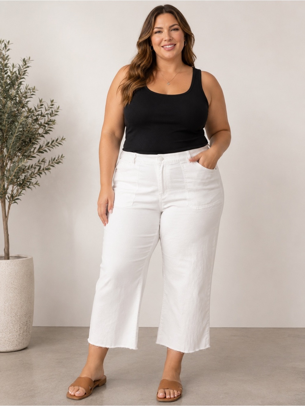 Democracy • NWT distressed hem cropped length Pants W22-25” R13” I25”
